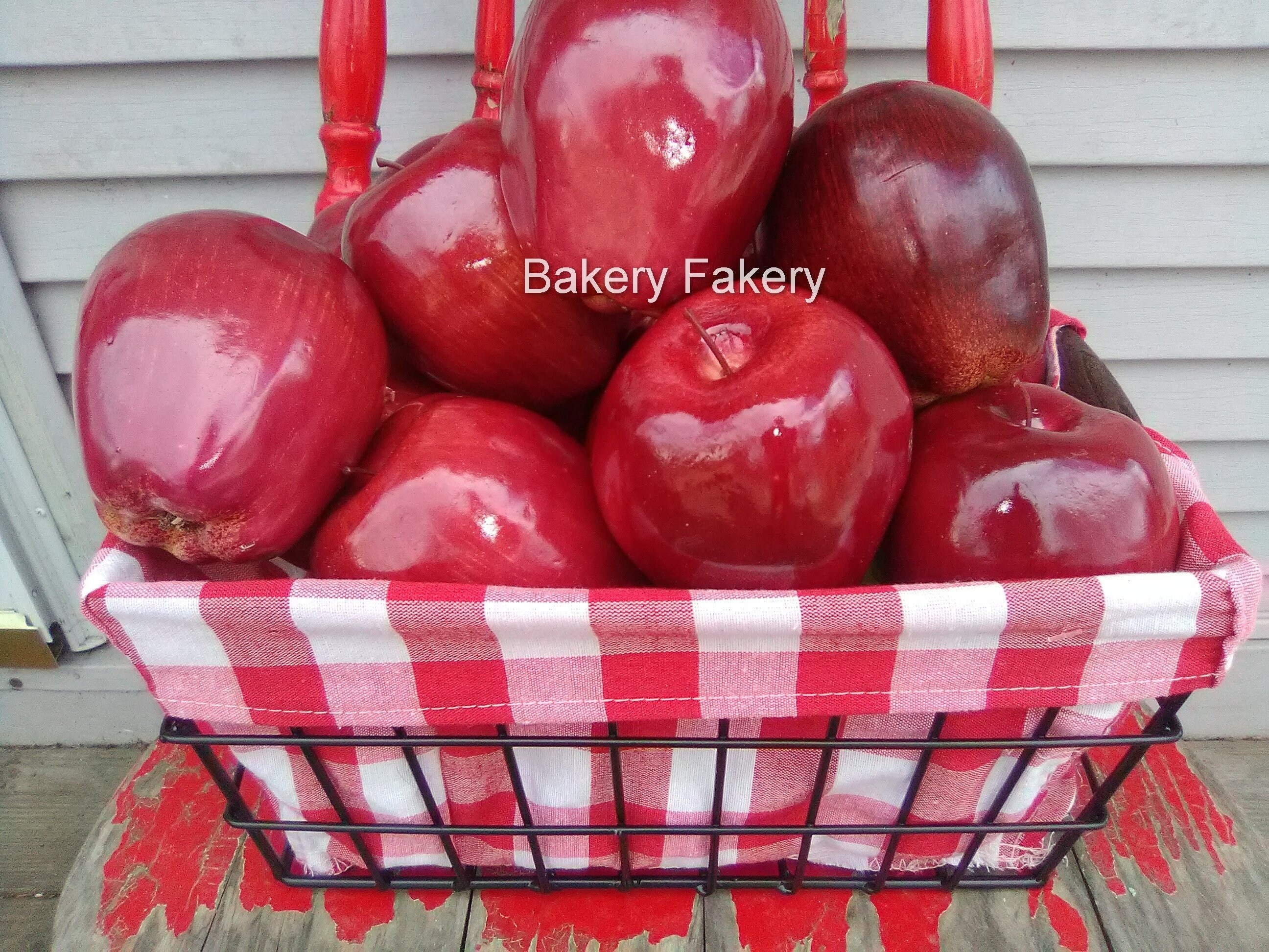 Premium Quality 4Pcs Artificial Red Apples Decorative Large Simulated Red Apple Plastic Fruits for Home Party Decor fast-shop 