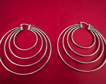 Concentric circle earrings