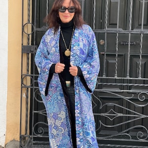 Reversible silk velvet kimono/velvet/ beautiful kimono/ boho/ kimono/ Silk Kimono/ Reversible kimono/Velvet/Boho/ Bohochic/ Elegant