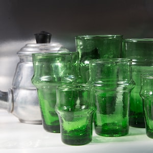 Traditionellt Beldi-glas | Grönbrunt-Transparent-Azur-Oliv | Marockanskt återvunnet glas | Set om 6 | Marockansk trädgård