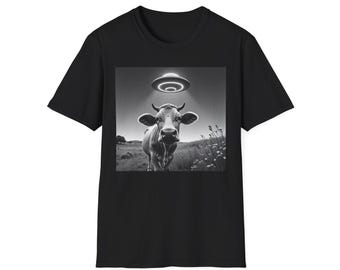Funny Cow Alien T-Shirt, Unisex Graphic Tee, Quirky Animal Shirt, Gift for Cow Lovers, Farm Humor Apparel, Casual Wear