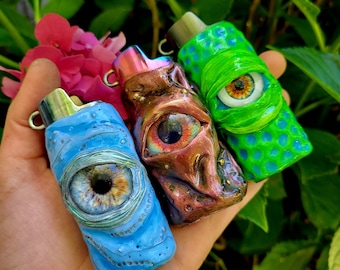 不気味な粘土モンスターライターカバー、不気味なポリマー粘土ビックライタースリーブ、不気味なライターカバーをオーダーメイド