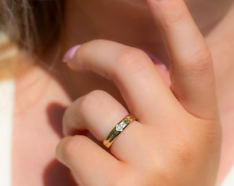 Vintage 9ct Gold Diamond Ring With Illusion-Set Design