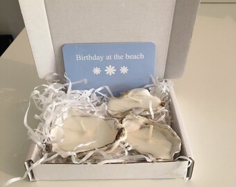 Velas de cumpleaños de regalo / 3 velas de concha de ostra / Cumpleaños en la playa y etiquetas de regalo hechas con amor