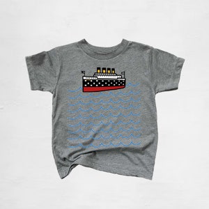 Youth Titanic graphic t-shirt / toddler t-shirt / baby t-shirt / kids boat shirt / the titanic / handmade kids shirt