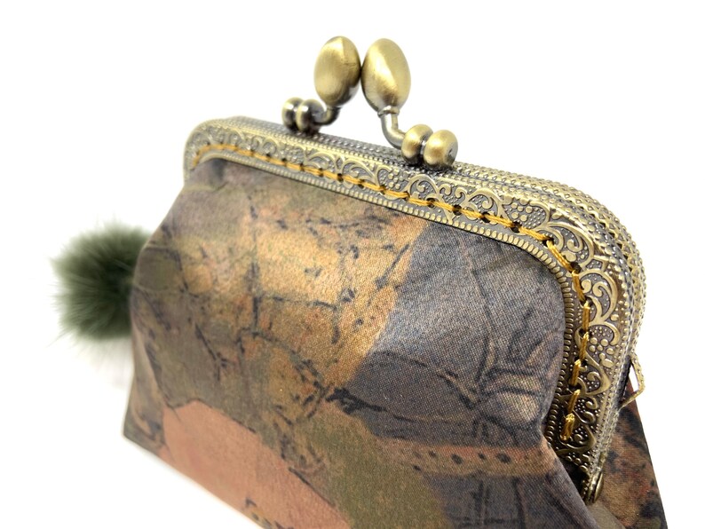 Handmade Green Brown Oriental Japanese Lotus Flower Floral Botanic Printed Kiss Lock Clasp Change Coin Purse Pouch