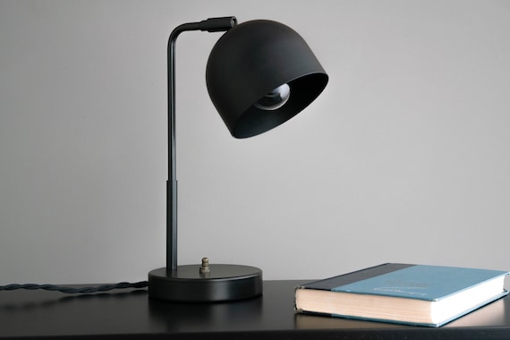 Black task light outlet
