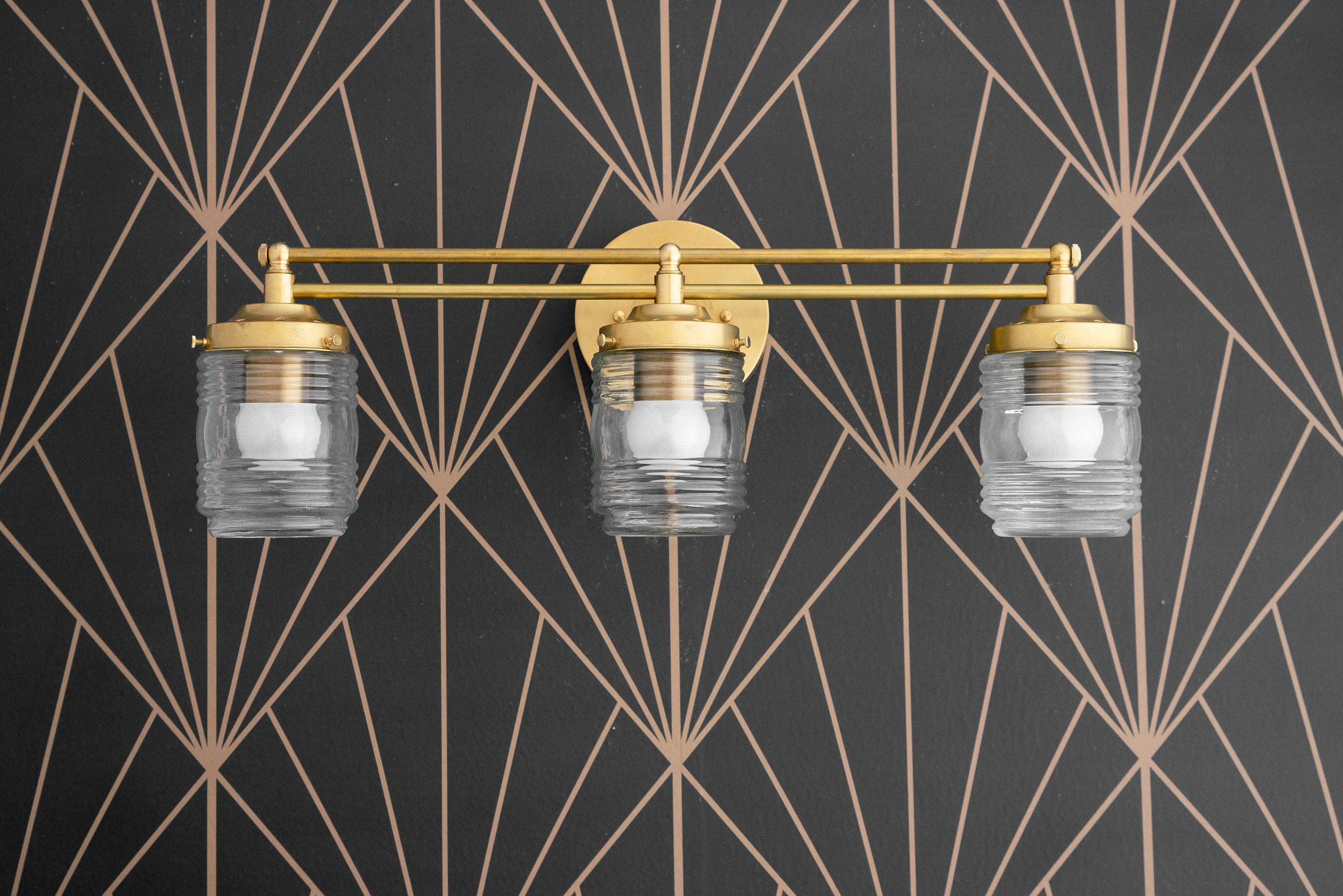 Art deco on sale bathroom light fixture