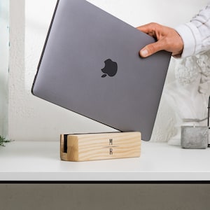 Personalized Wooden Laptop Stand, Vertical MacBook Dock, Personalized Gift for Dad, Desk Organizer, Tech Gift, Laptop Holder for Office