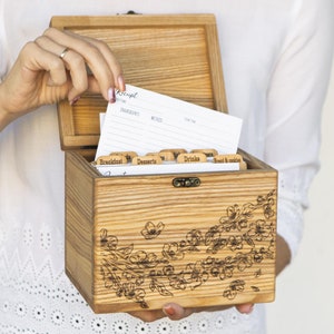 Rezepte Box Lagerung, Holzkiste für Backrezept, Familienrezept mit Teiler und Karten, Koch-Liebhaber-Geschenk, Geschenk für sie, Brautgeschenkidee