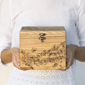Personalized Engraved Wooden Family Recipe Box with Recipe Cards and Dividers, Handmade Recipes Storage, Custom Cook Gifts, Gift for Her,
