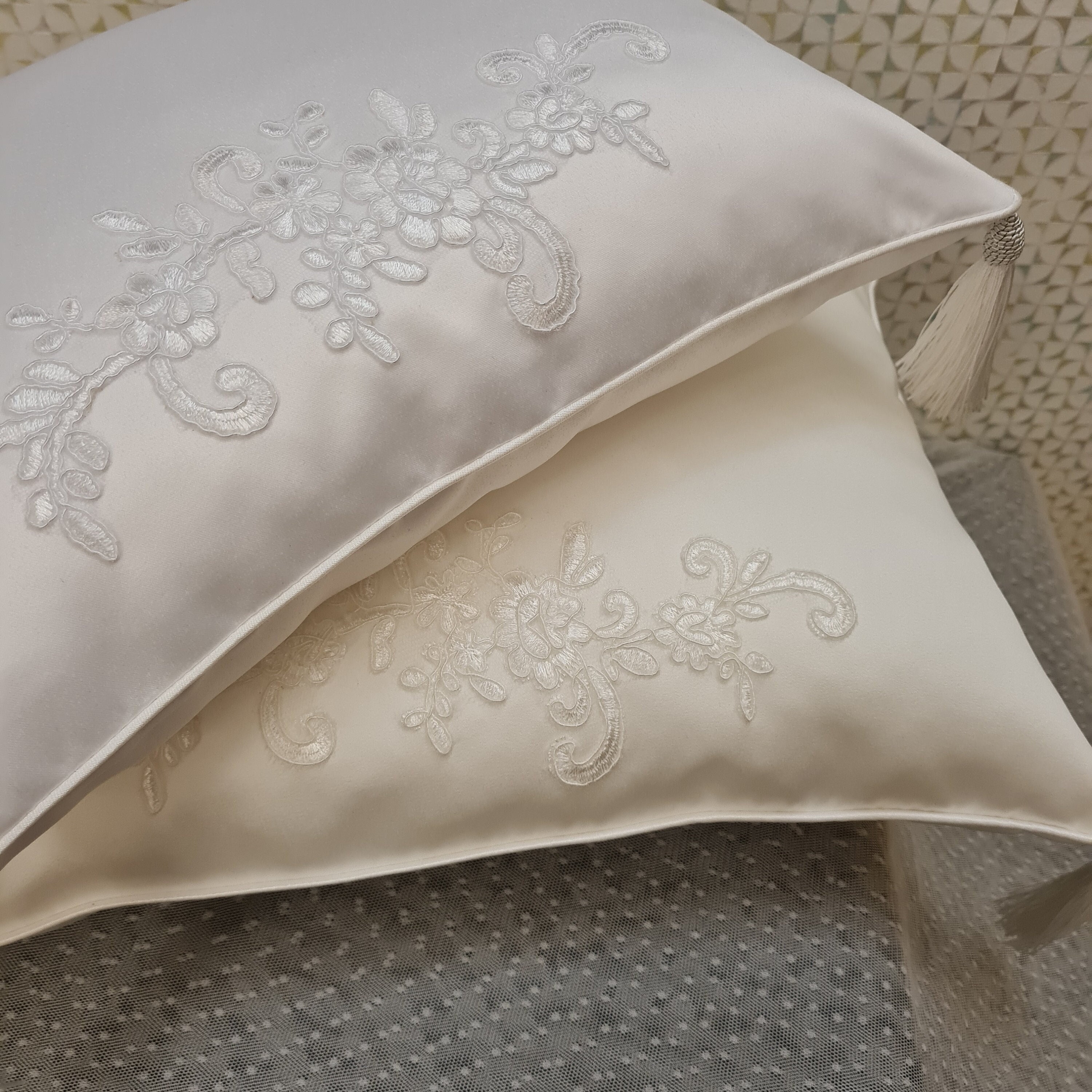 Wedding Pillows for Kneeling With Lace Applique Ivory or White Kneel