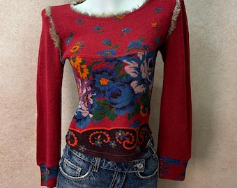 Vintage Y2K Folk Floral Fuzzy Trim Top Red Blue Boho Long Sleeve Sweater