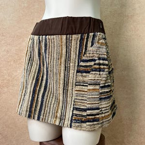 Jupe courte vintage en velours côtelé années 90/Y2K | Patchwork rayé tons naturels | Jupe texturée grunge bohème