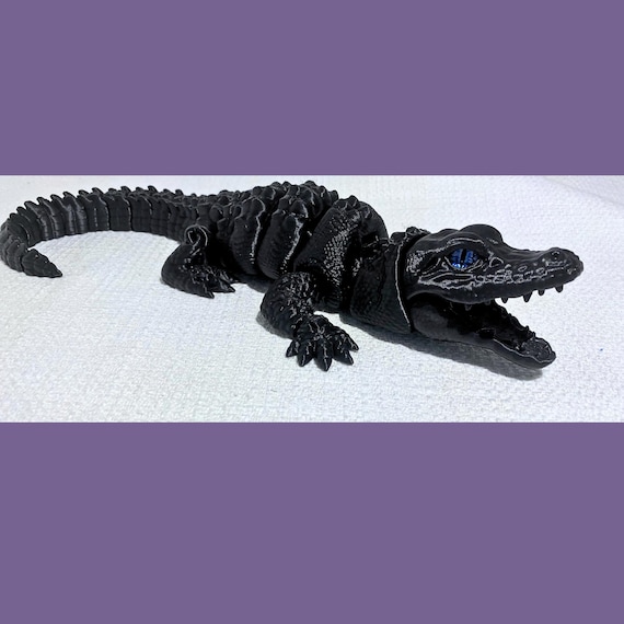 Articulated 3D Printed Alligator With Opening Mouth and Glass Eyes