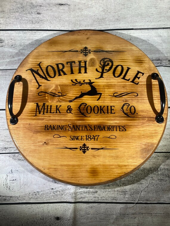Round wood serving tray with clearance handles