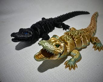 Articulated 3D Printed Alligator with Opening Mouth and Glass Eyes Poseable Lifelike Desk Companion Realistic Reptile Alligator Fidget Model