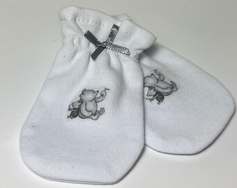 Any 3 pairs for 10 pounds!  1 pair baby’s newborn scratch mittens.