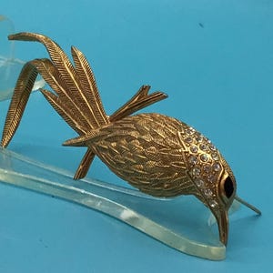 Pin Brooch Gold Tone Rhinestones