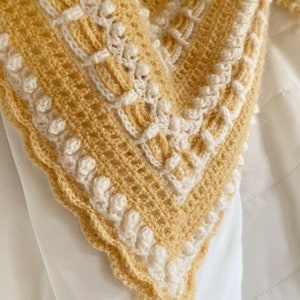 Crochet 52*35” Triangle Scarf Shawl warm yarn floral design double colored elegant romantic gift spring autumn yellow mom sister friend girl