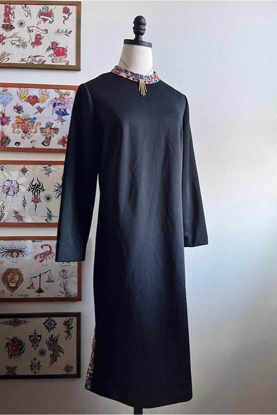 Vintage 70s Geometric Embroidered Maxi Dress | Mock Neck A-line