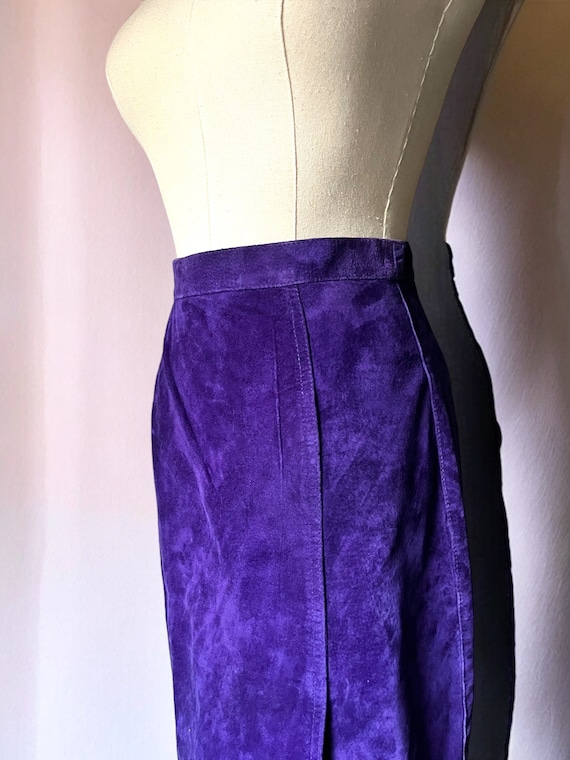 90s vintage purple suede leather maxi skirt 25W 1… - image 5