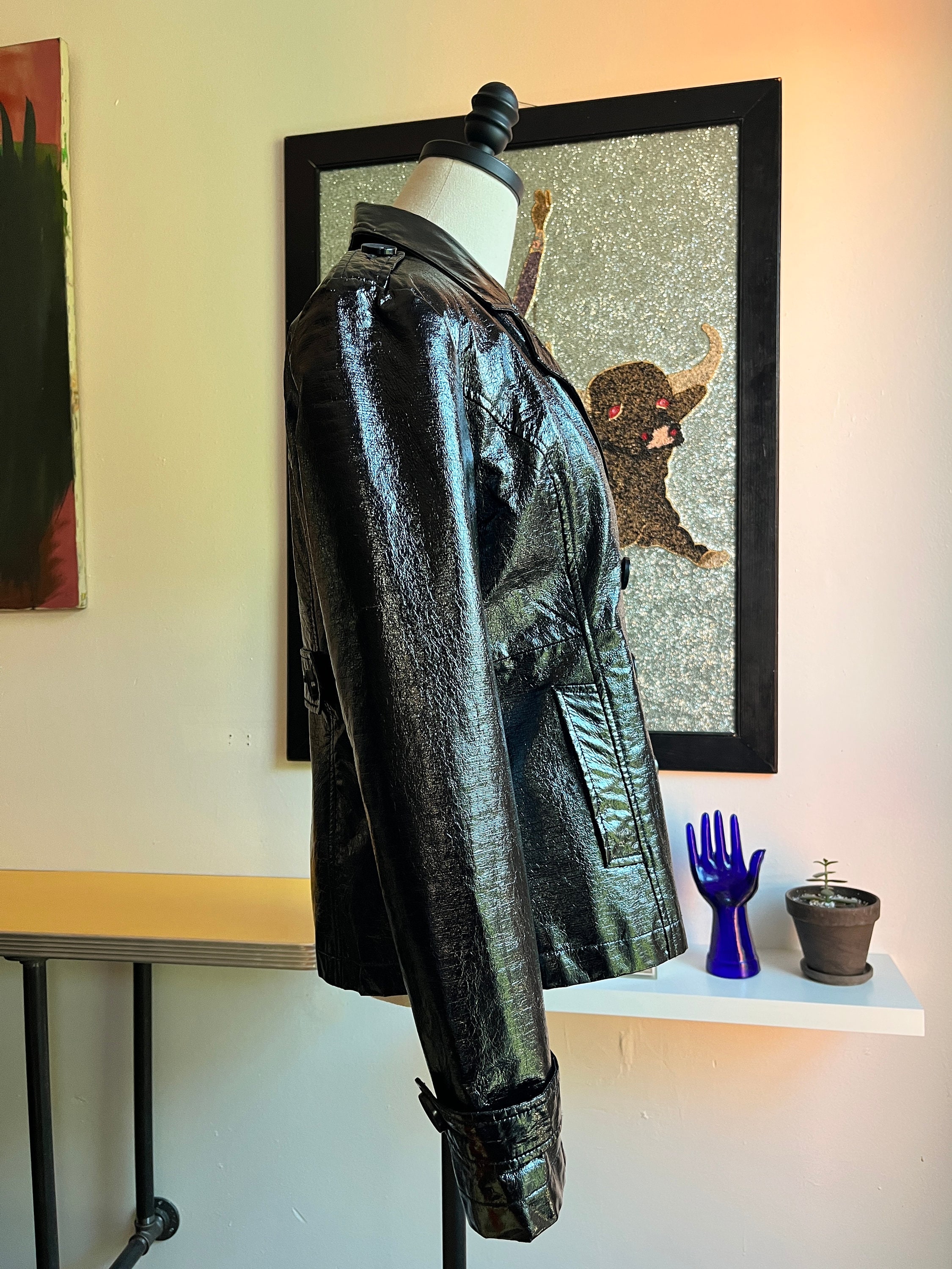 Y2K Vintage Black Patent Vinyl Trench Jacket – 90s Jus D