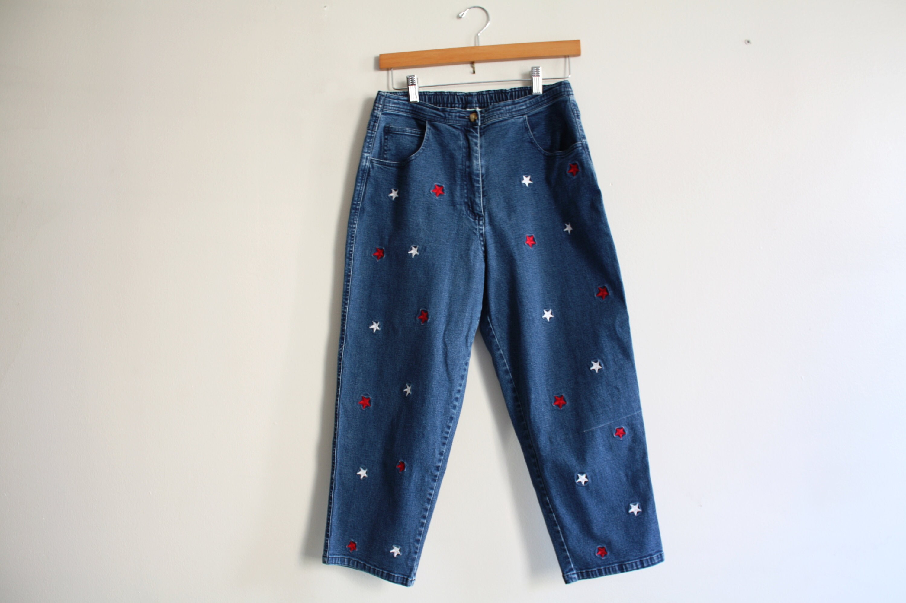 【25s Aug.】Vintage Star Embroidered Raw Hem Washed Jeans main image 0
