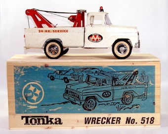 1965 TONKA Wrecker Truck No. 518 in 18" Light Up Wood Display Box Crate - Limited Edition Set