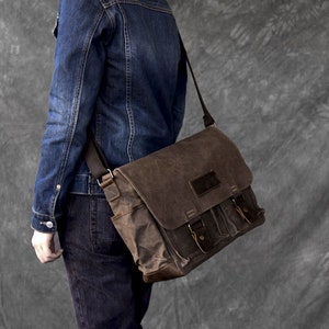 Waxed Canvas Lederen Messenger Bag / Crossbody Tas / Mens Laptop Messenger Bag / lederen aktetas / Wax Canvas Tas / Camera Tas / Cadeau voor hem afbeelding 4