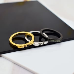 Personalizado Delicado Nombre Fecha Iniciales Anillo Flaco Anillo de sello Damas de honor Regalo Nombre del bebé Mamá Regalo Carta personalizada Mejor amigo Amistad