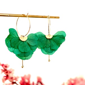 preserved flower earrings -- LAURA emerald green