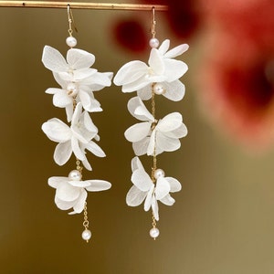 preserved flower and freshwater pearl earrings — JOANNA white