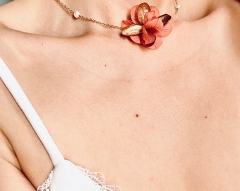 Backless necklace with preserved flowers, freshwater pearl and Swarovski--JEMMA old rose gold