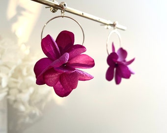 boucles d'oreilles fleurs stabilisées -- JULIA fuchsia magenta