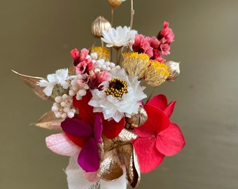 boutonnière fleurs stabilisées - ULYSSIA rose fuchsia rouge or