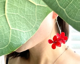 preserved flower earrings --JULIETTE red