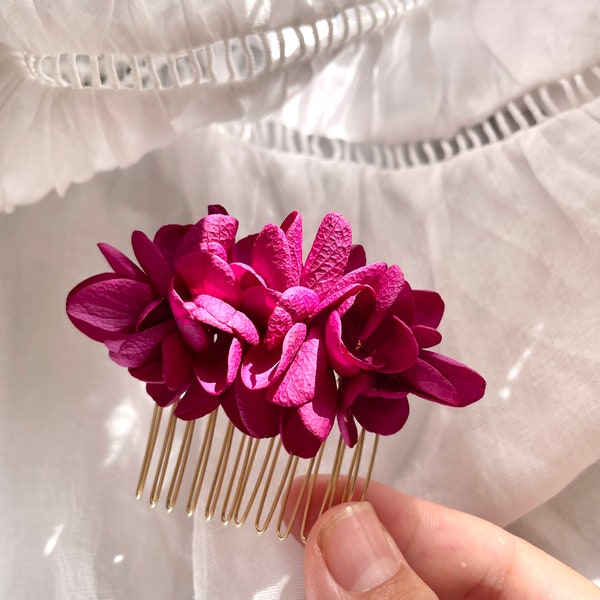 Preserved flower comb --LÉA fuchsia magenta