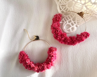 boucles d'oreilles fleurs stabilisées --COCO rouge framboise