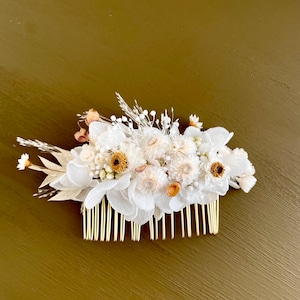 Stabilized flower comb --MARGOT white