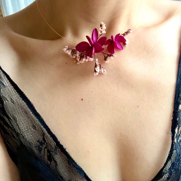 Choker necklace preserved flowers --YVONNE fuchsia pink