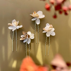 Stabilized flower bun stick — AGATHE white and gold