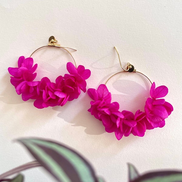 Boucles d'oreilles fleurs stabilisées -- ROMY fuchsia barbie pink