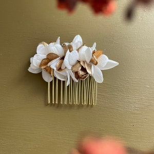 comb preserved flowers --ÉMILIE white and gold