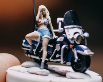 Biker Miniature Action Figures Girls Motorcycle Diorama HO Scale 1/87 Decoration