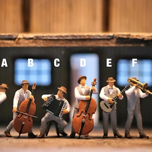 Lot De 5 Figurines Musiciens Miniatures – Échelle 1:64 – Résine Peinte à La Main – 2 à 2,6 Cm – Diorama