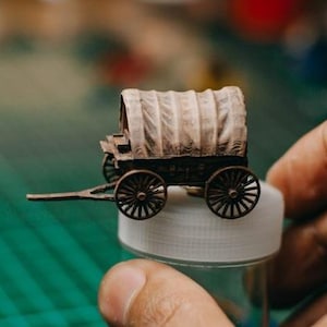 Miniaturowa figurka dioramy Krowa chłopiec wózek HO skala 1/87 bez Preisera