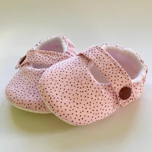 Baby and Toddler Mary Jane Shoes Sewing Pattern & VIDEO Tutorial | Printable PDF | Easy DIY Baby Shower Gift to Sew for Girls | Beginners
