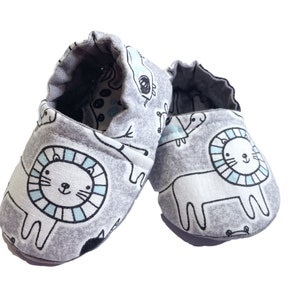 BESTSELLER Unisex Baby Shoes Sewing Pattern & Tutorial Newborn Toddler Baby Shower Gift to Sew PDF Instant Download Digital image 6