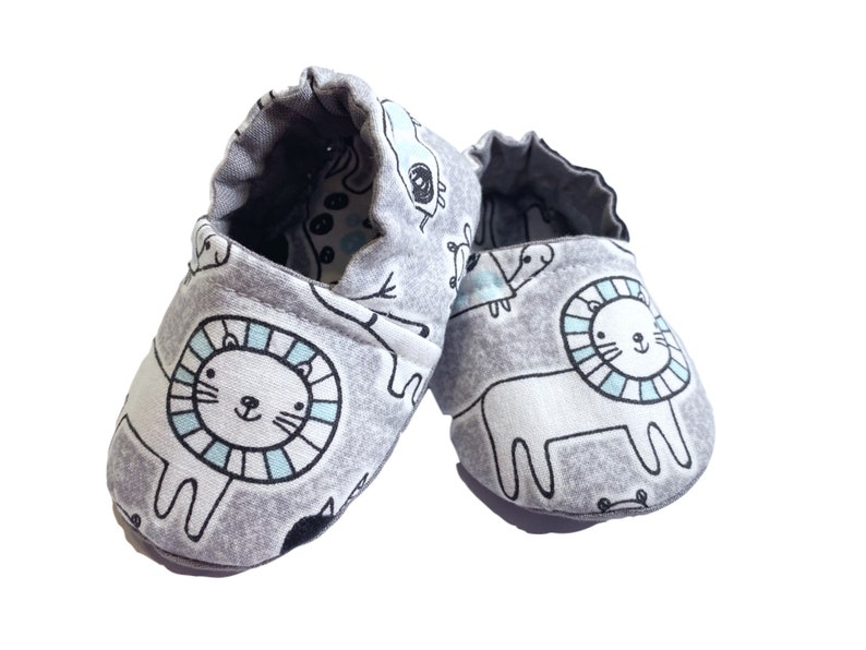 BESTSELLER Unisex Baby Shoes Sewing Pattern & Tutorial Newborn Toddler Baby Shower Gift to Sew PDF Instant Download Digital image 6